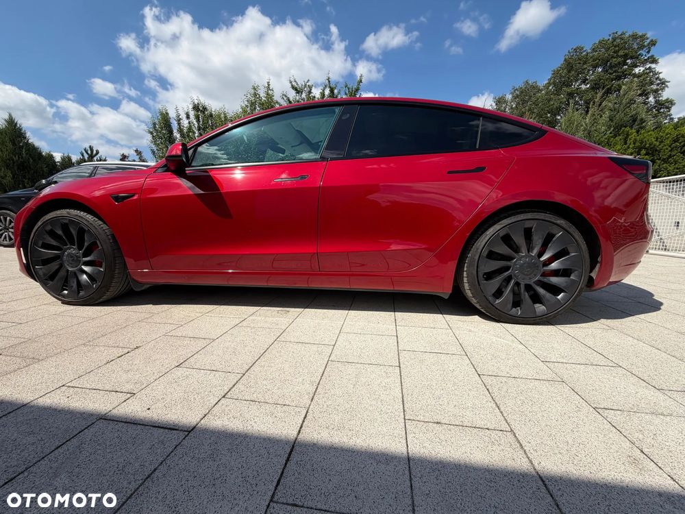 Tesla Model 3 - 3