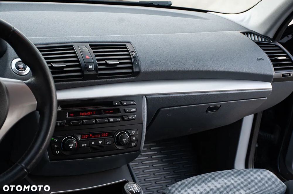 BMW Seria 1 130i - 19