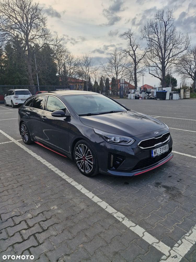 Kia ProCeed - 1