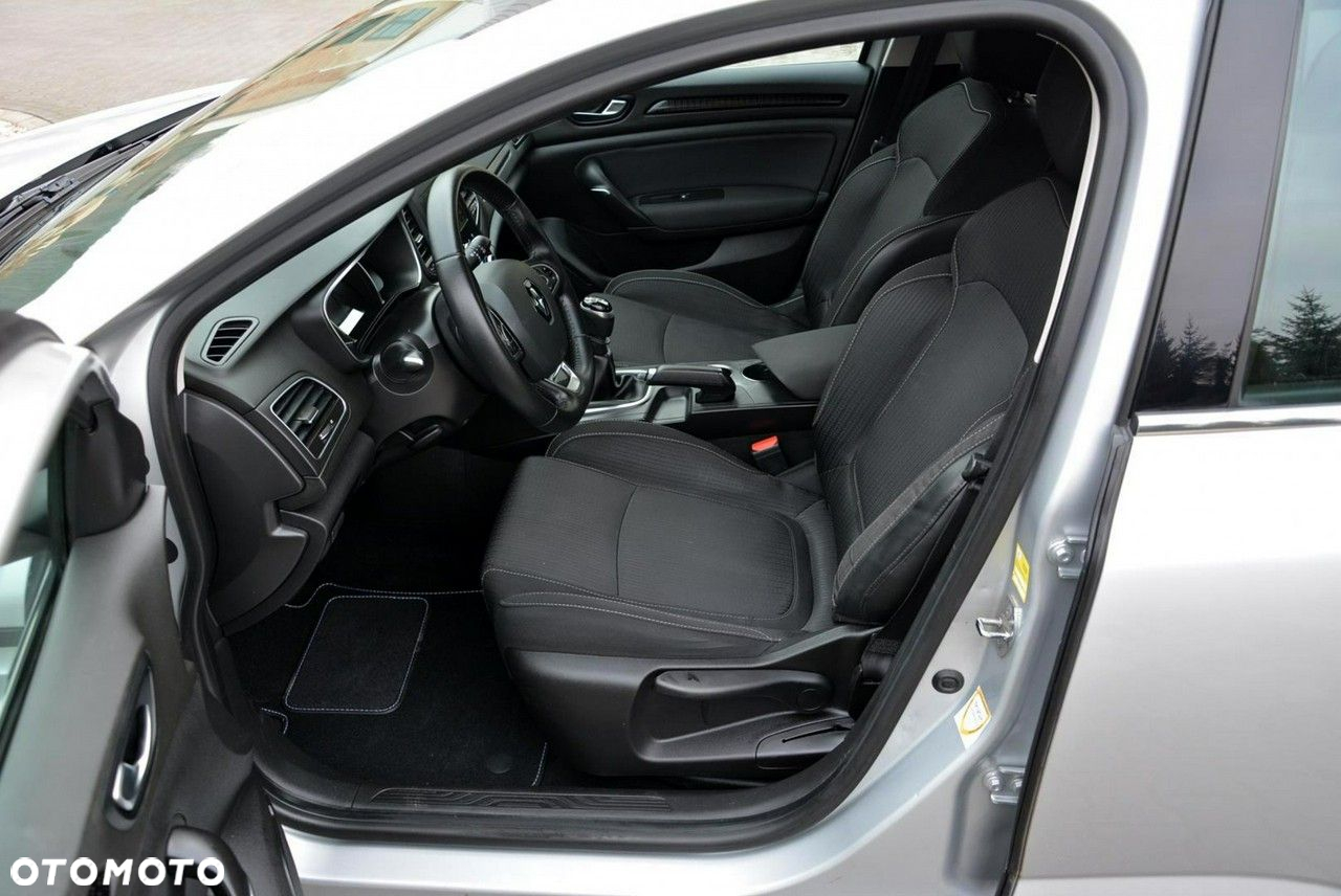 Renault Megane 1.2 Energy TCe Business - 20