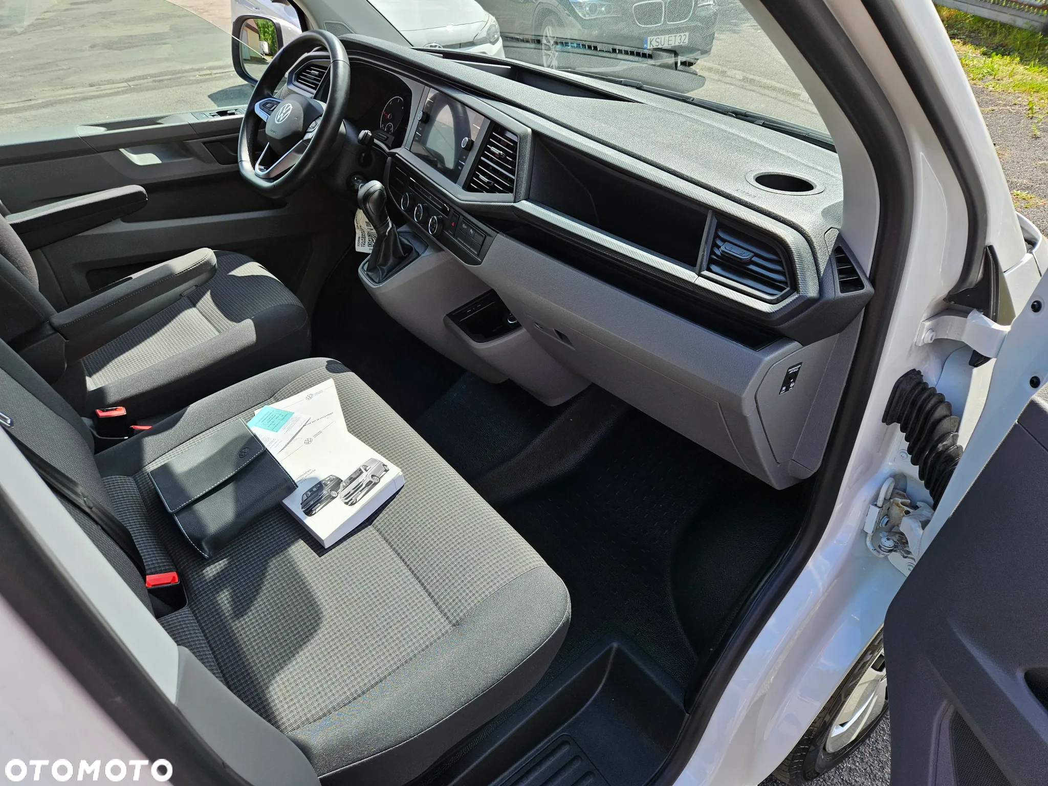 Volkswagen T6.1 Transporter 4x4 DSG automat 4motion nawigacja rok 2023 przeebieg 6791km - 3