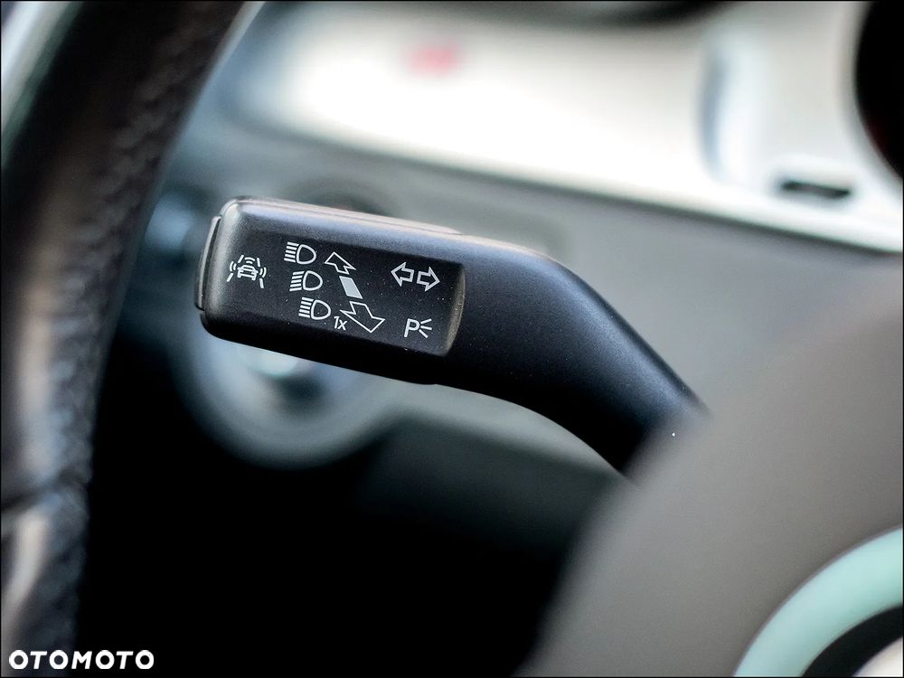 Volkswagen Passat - 20