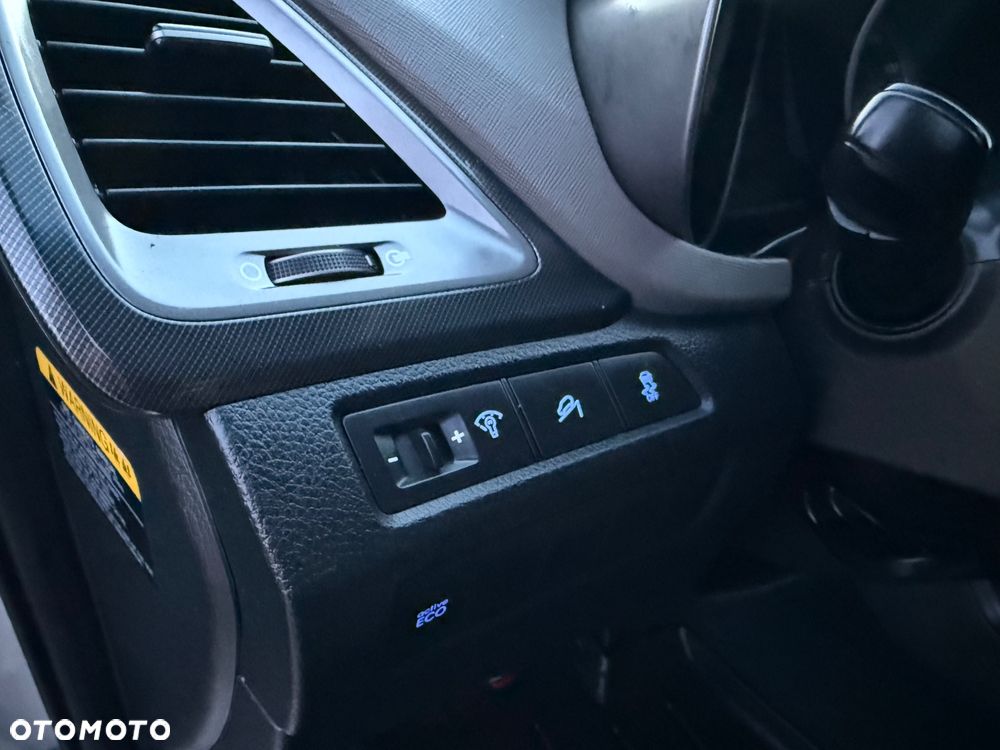 Hyundai Santa Fe 2.4 Sport Utility - 24