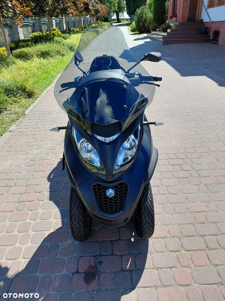 Piaggio MP-3 - 8
