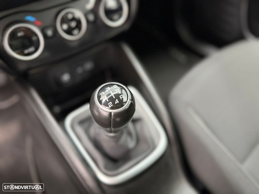 Fiat Tipo Station Wagon 1.3 M-Jet Lounge Tech - 12