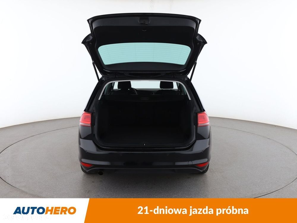 Volkswagen Golf - 17