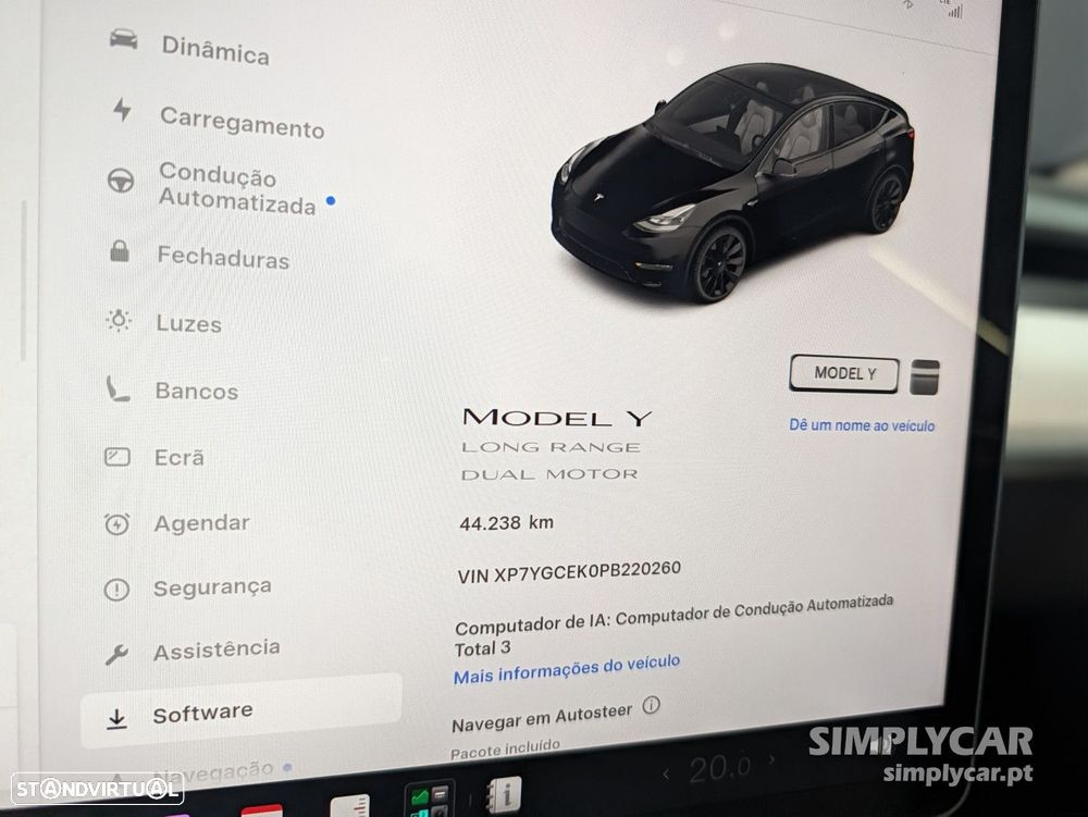 Tesla Model Y Long Range Dual Motor AWD - 11