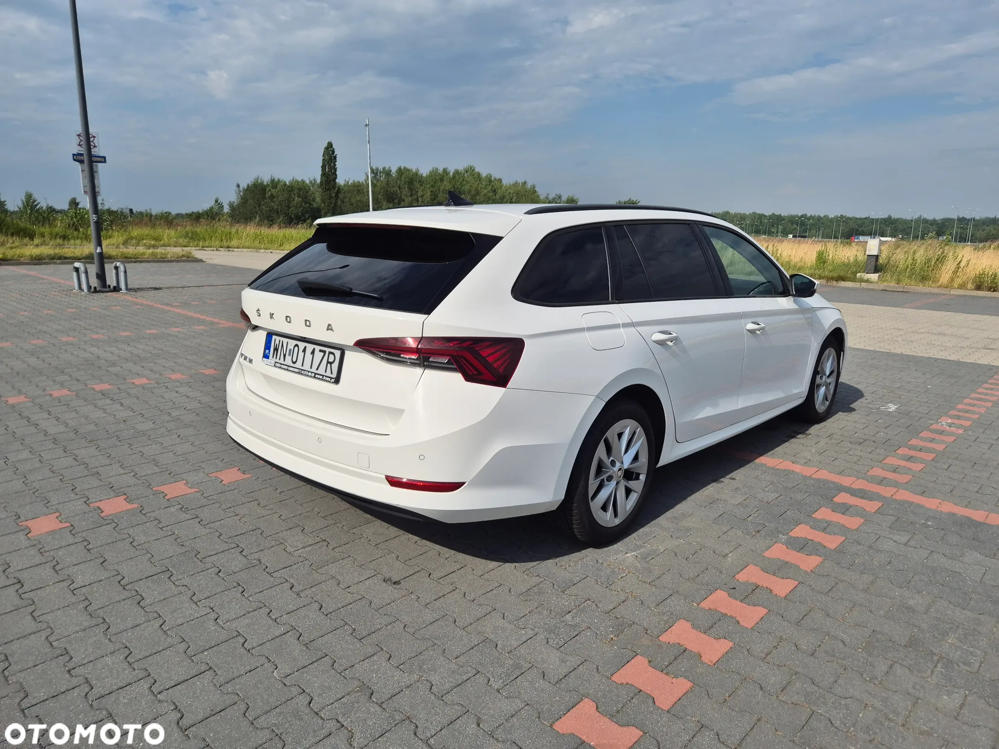 Skoda Octavia 2.0 TDI Ambition DSG - 8