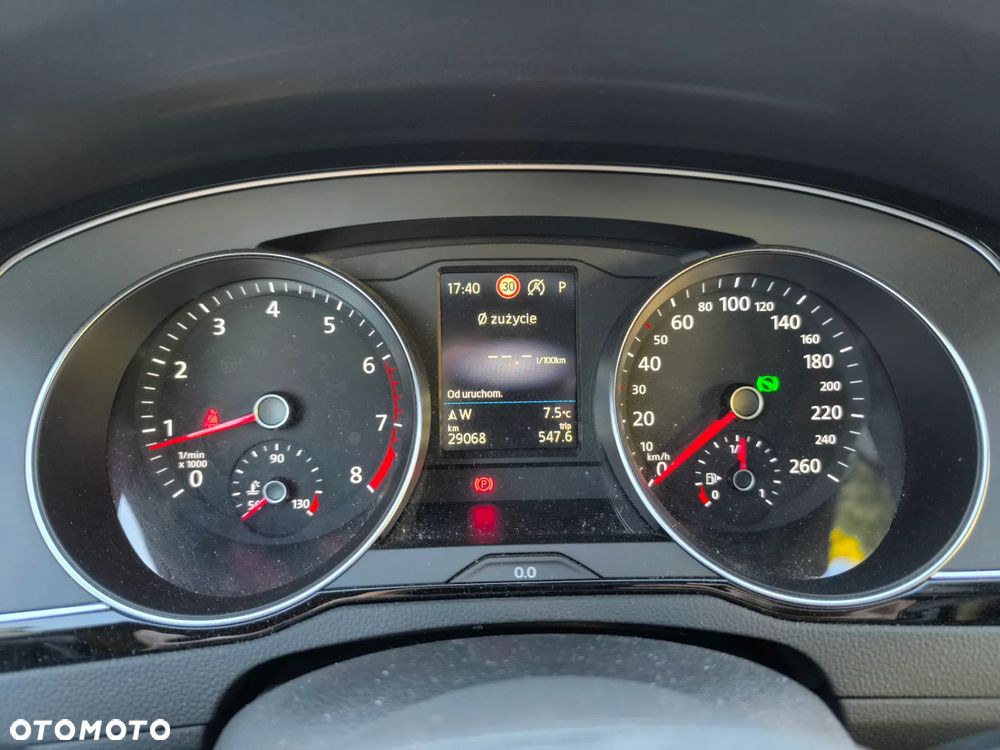 Volkswagen Passat 1.5 TSI EVO Business DSG - 8