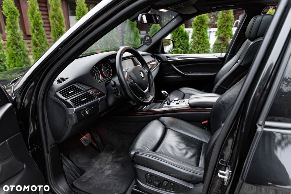BMW X5 xDrive35d - 16