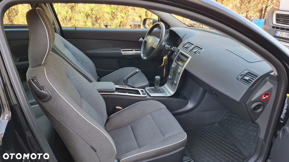 Volvo C30 1.6D DRIVe Kinetic - 12