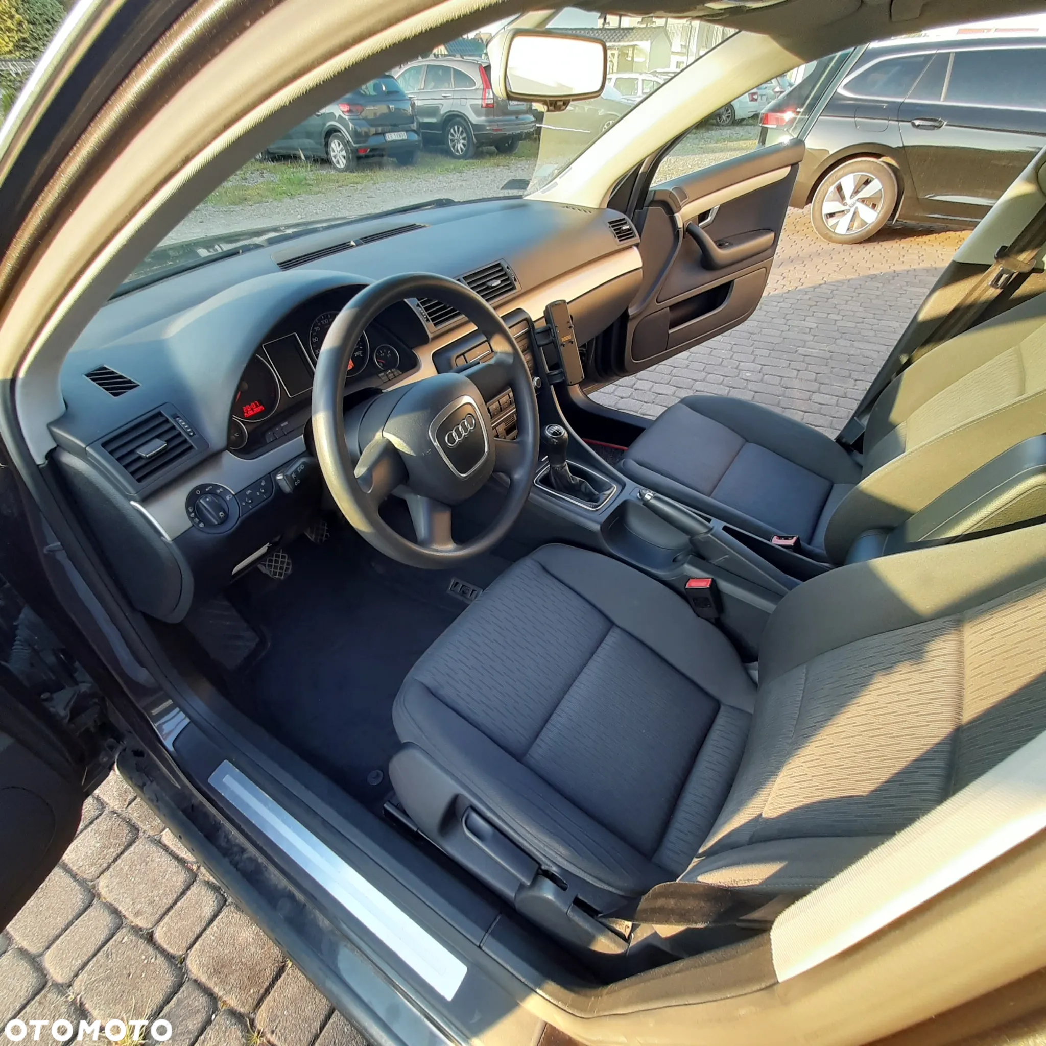 Audi A4 Avant 2.0 TDI - 8