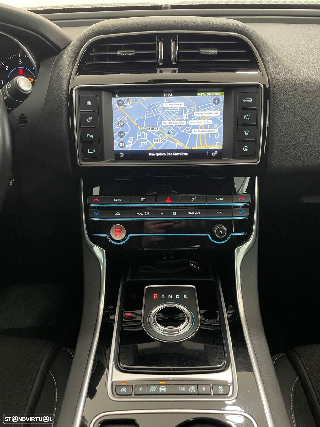 Jaguar XE 2.0 D R-Sport Aut. - 28