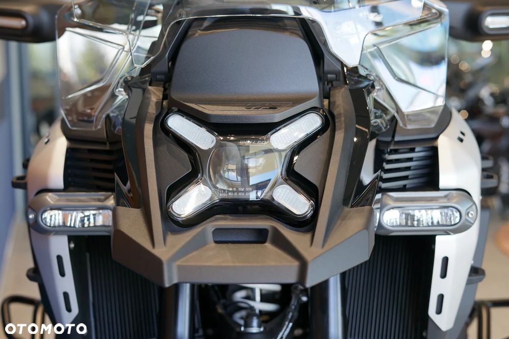 BMW R - 12