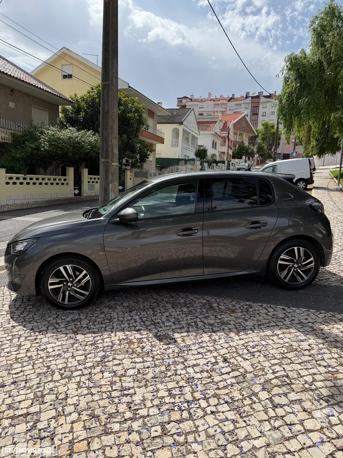 Peugeot 208 1.2 PureTech Allure - 6