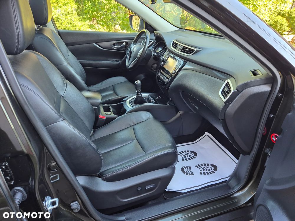 Nissan X-Trail 1.6 DIG-T Tekna - 28