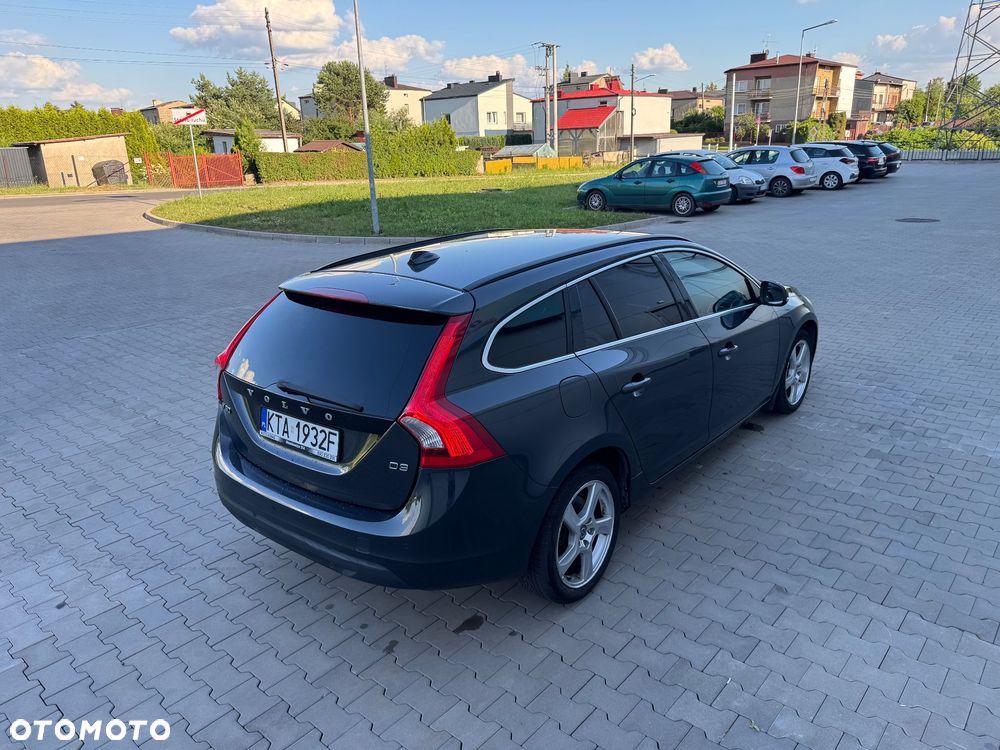 Volvo V60 D3 Momentum - 6