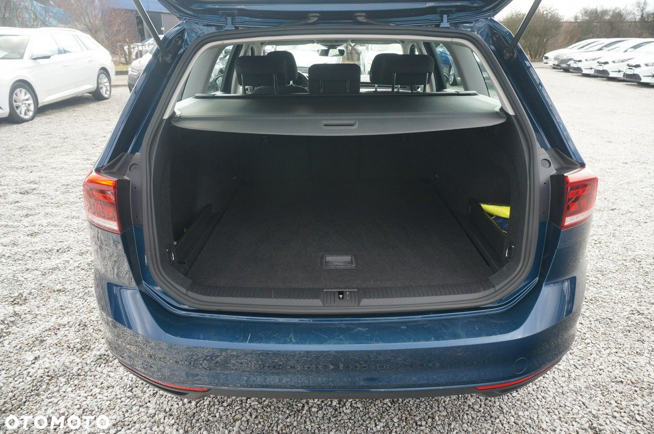 Volkswagen Passat 2.0 TDI EVO Essence - 33