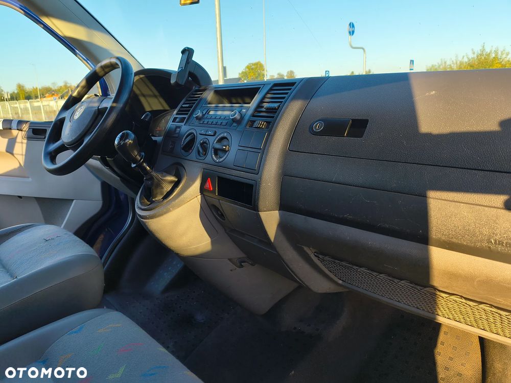 Volkswagen T5 - 23