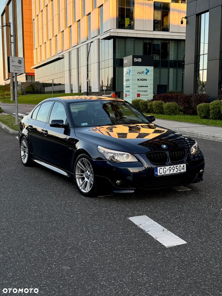 BMW Seria 5 545i - 1