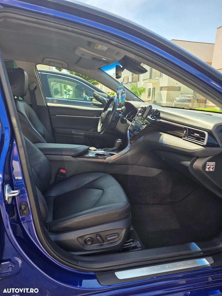 Toyota Camry 2.5 Exclusive - 15