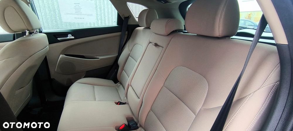 Hyundai Tucson - 16