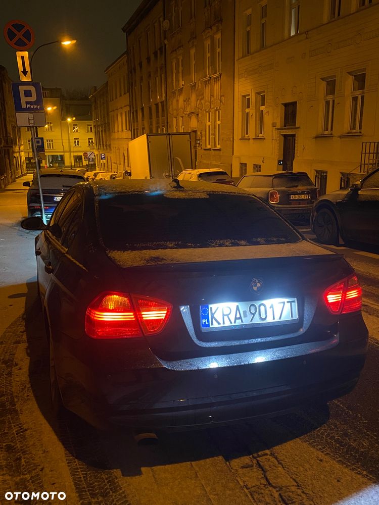 BMW Seria 3 318i - 10