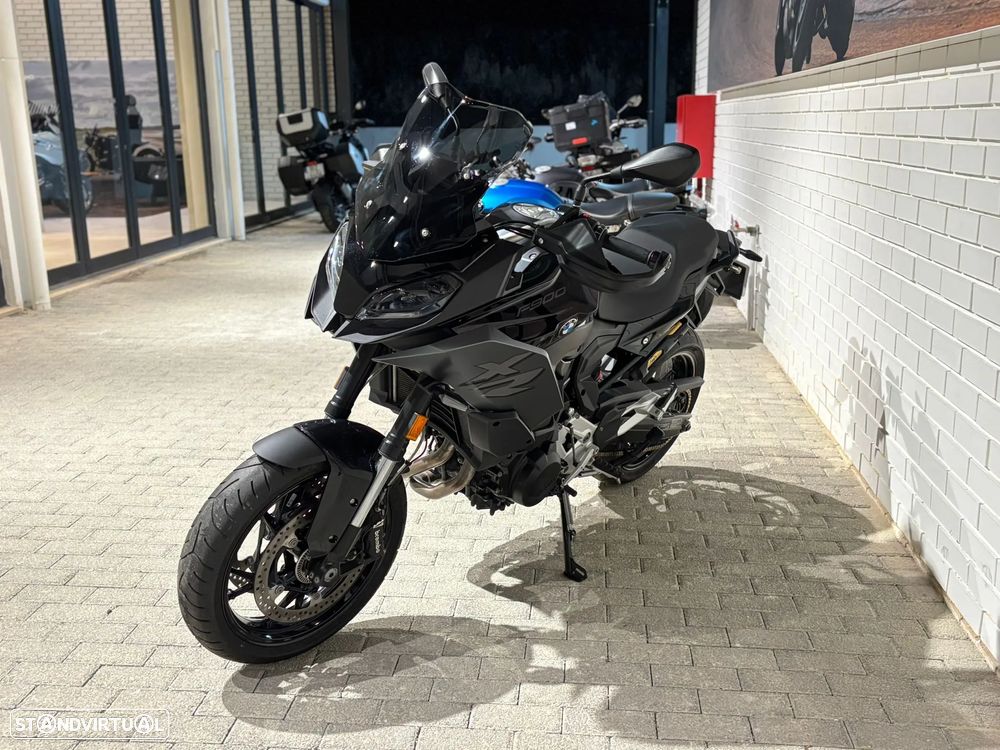 BMW F 900 XR Triple Black - 3