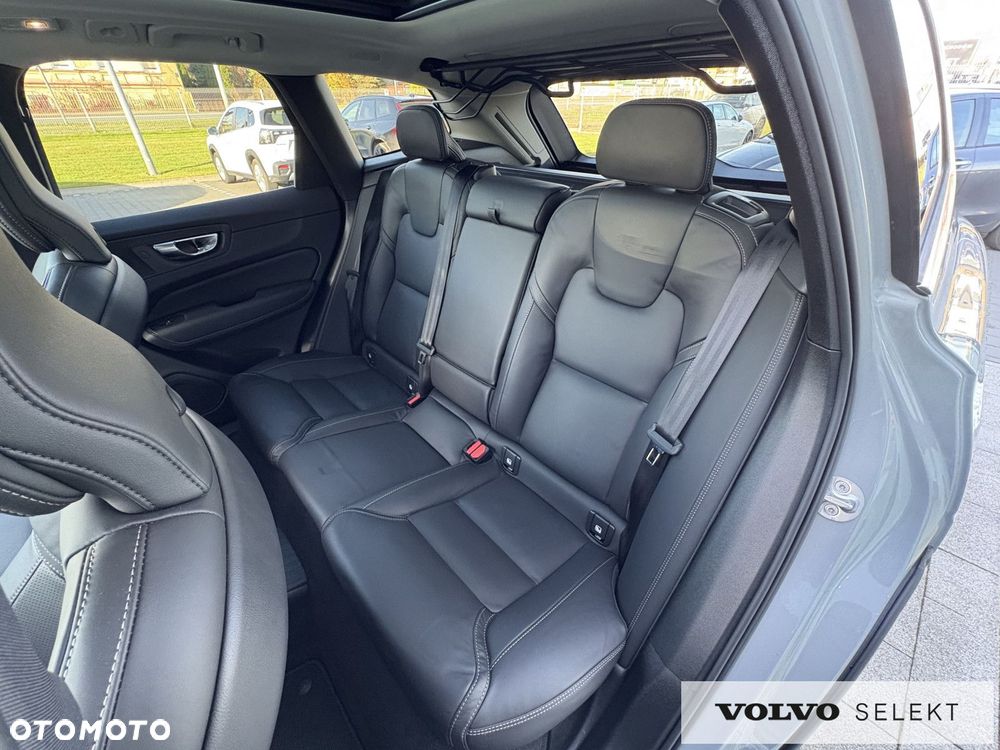 Volvo XC 60 - 30