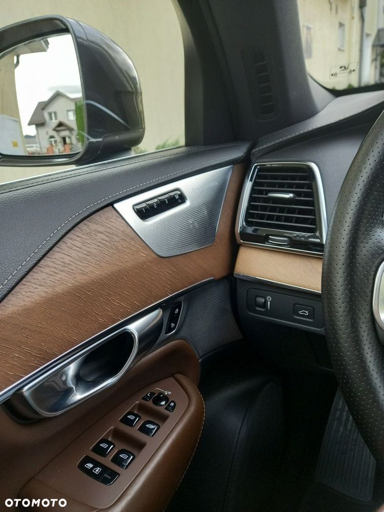 Volvo XC 90 D5 AWD Inscription 7os - 34