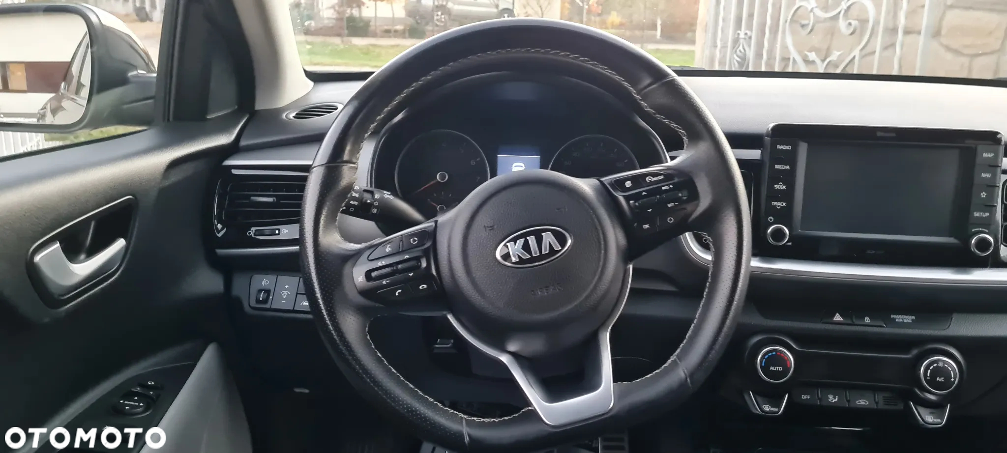 Kia Stonic - 10