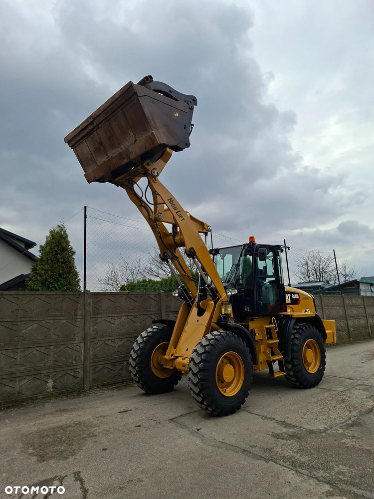 Caterpillar CAT 914 M - 13