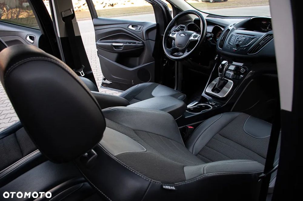 Ford Kuga 2.0 TDCi 4WD Titanium - 24