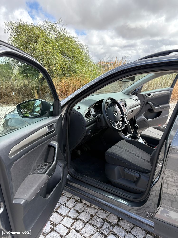 VW T-Roc - 24