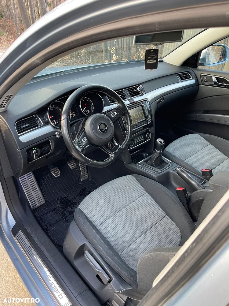 Skoda Superb 2.0 TDI Ambition - 9