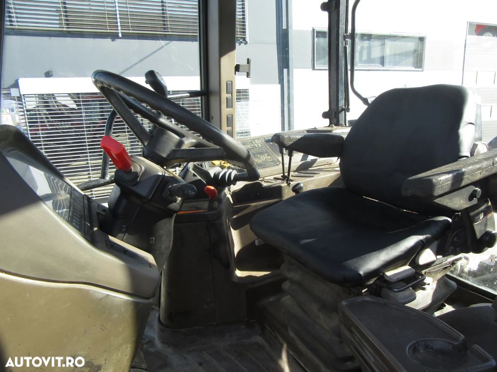 New Holland M100 cu incarcator frontal - 10