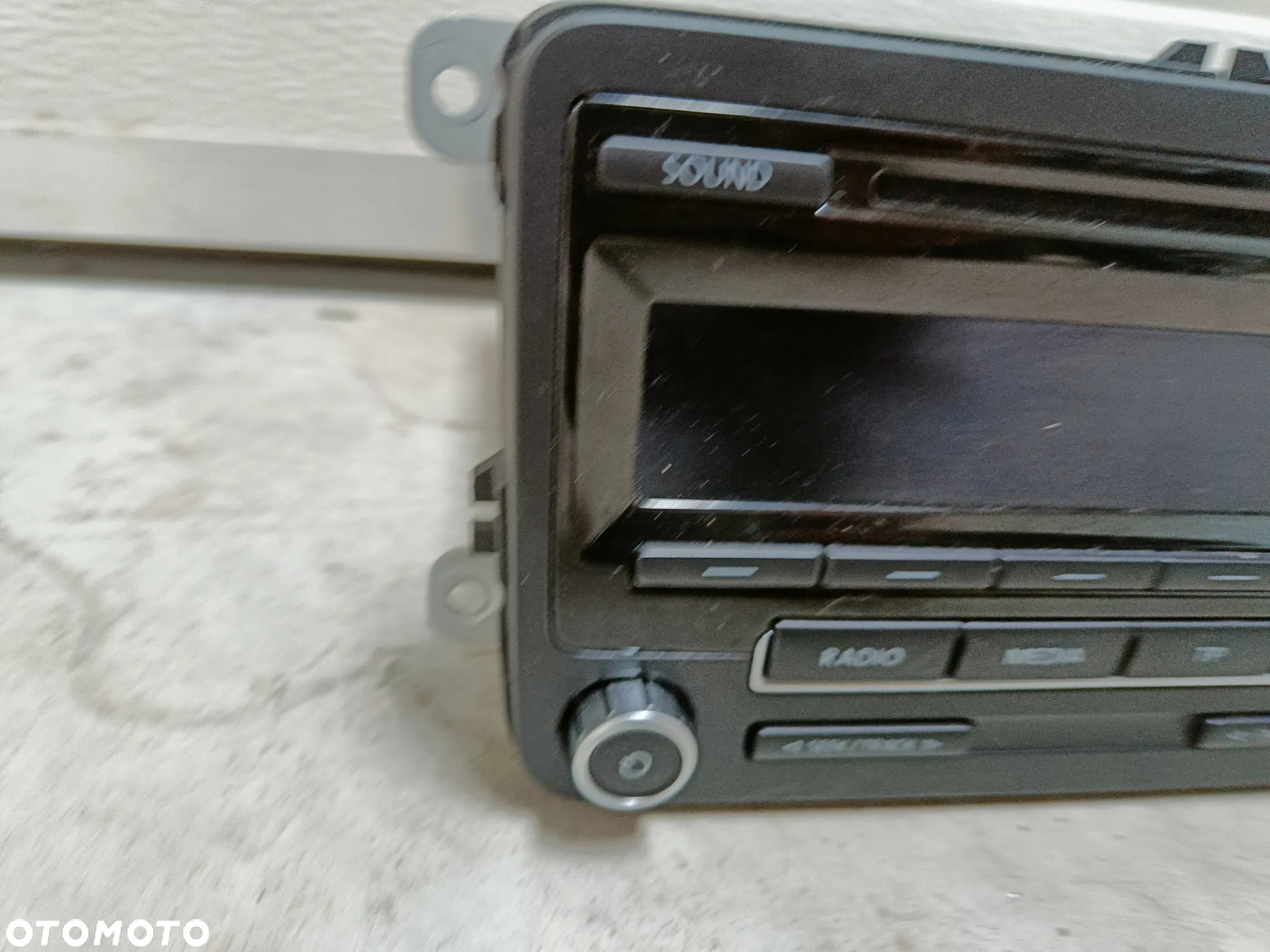 Radio VW Jetta VI 6 Volkswagen Beetle Golf Passat 1K0035186AQ - 2