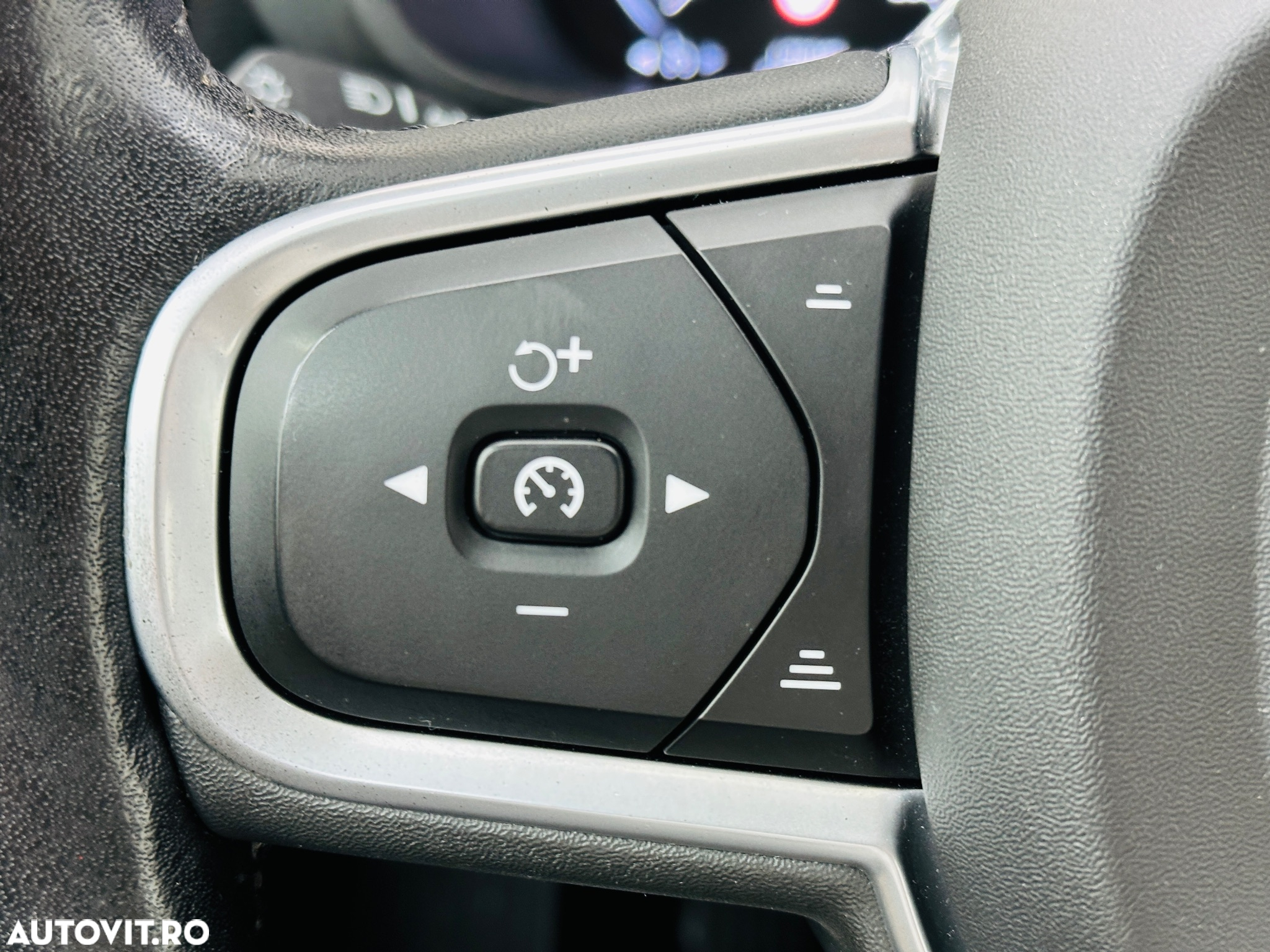 Volvo XC 60 - 33