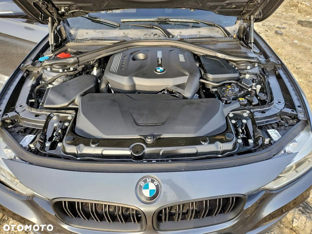 BMW Seria 3 330i Edition M Sport Shadow - 10