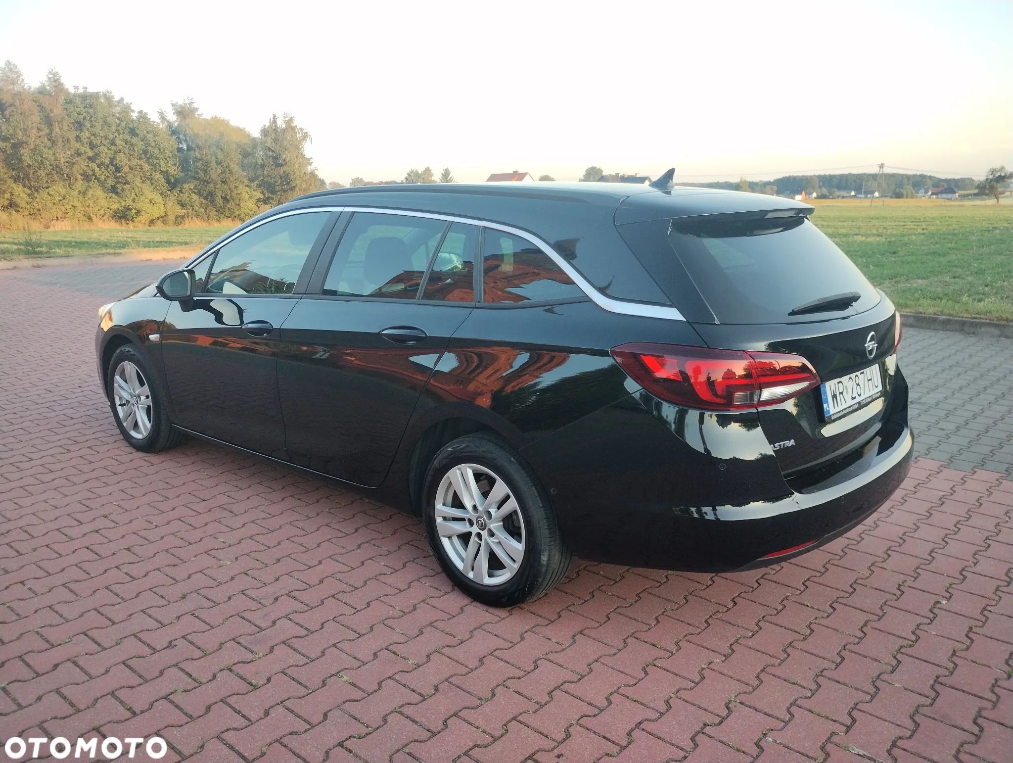 Opel Astra 1.6 D Automatik Sports Tourer Ultimate - 1
