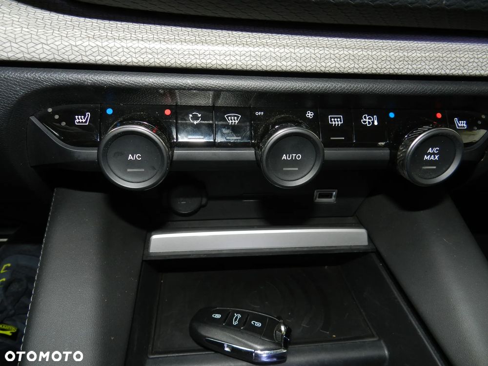 Citroën C5X 1.6 PureTech Shine Pack EAT8 - 20