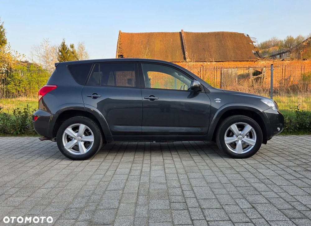 Toyota RAV4 2.2 D-CAT 4x4 Executive - 1