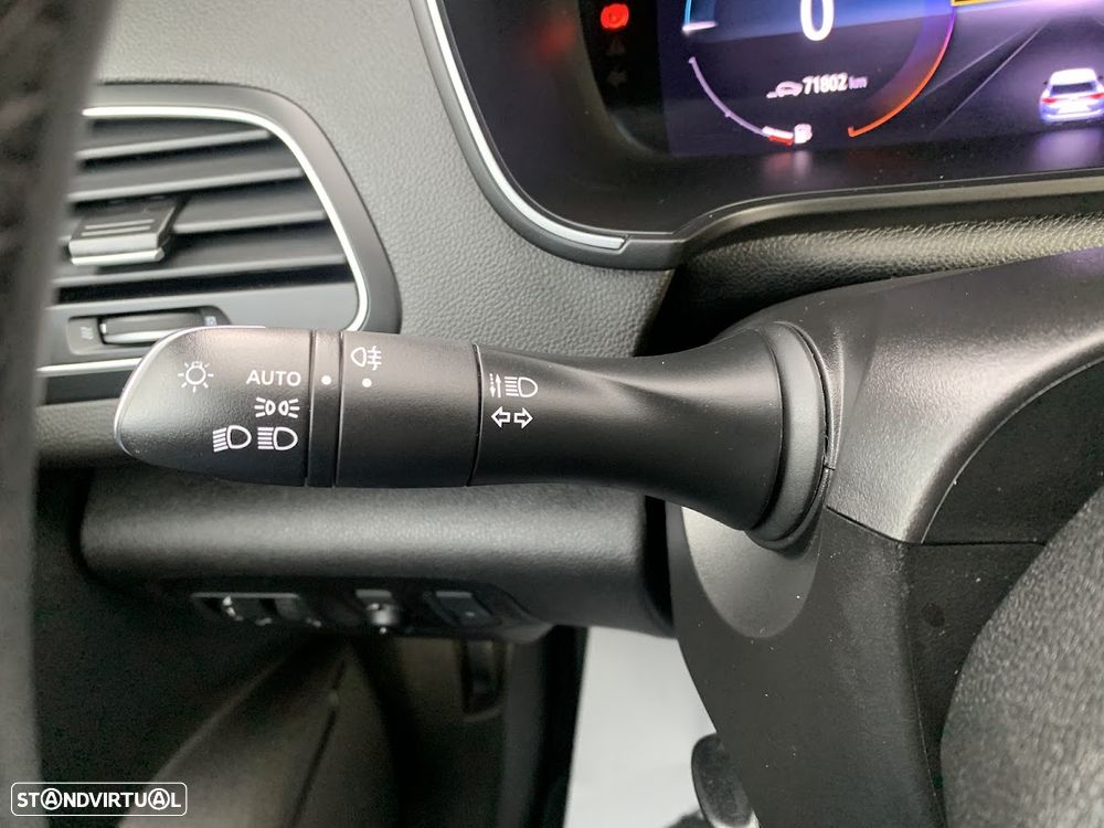 Renault Mégane Sport Tourer 1.6 E-Tech Plug-In Zen - 12