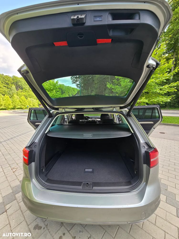 Volkswagen Passat 2.0 TDI Highline - 26