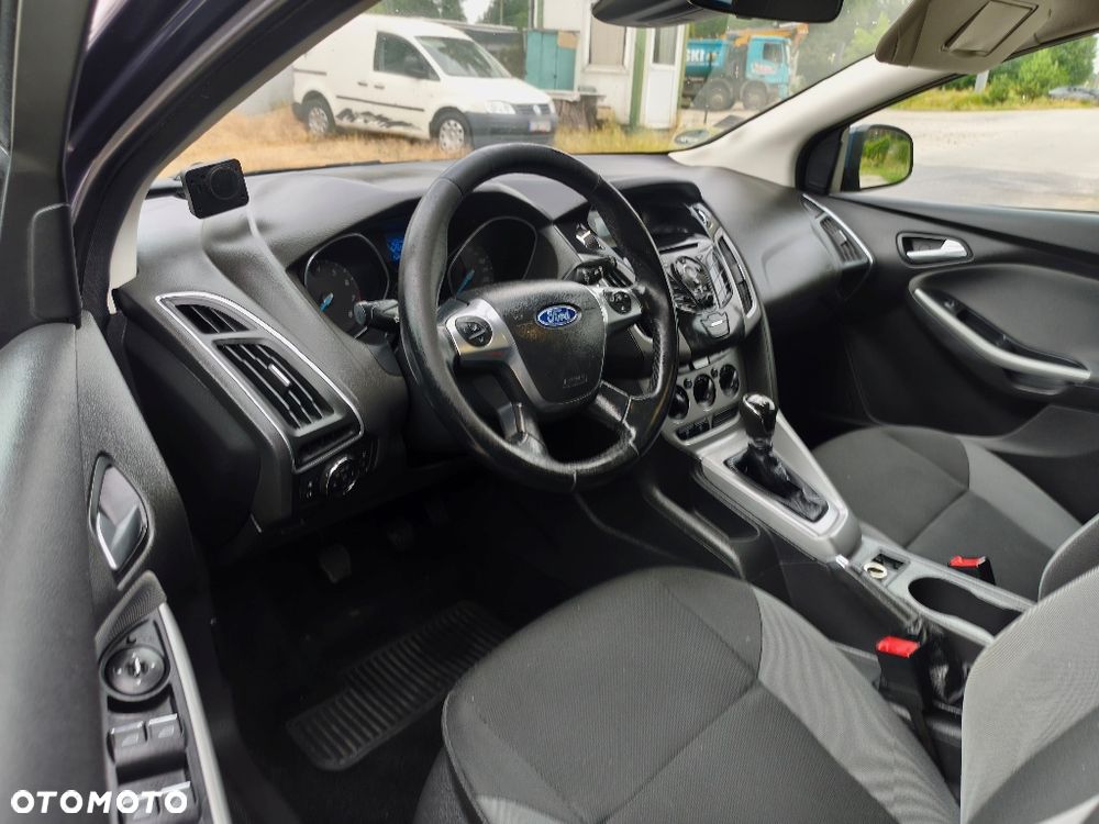 Ford Focus - 8