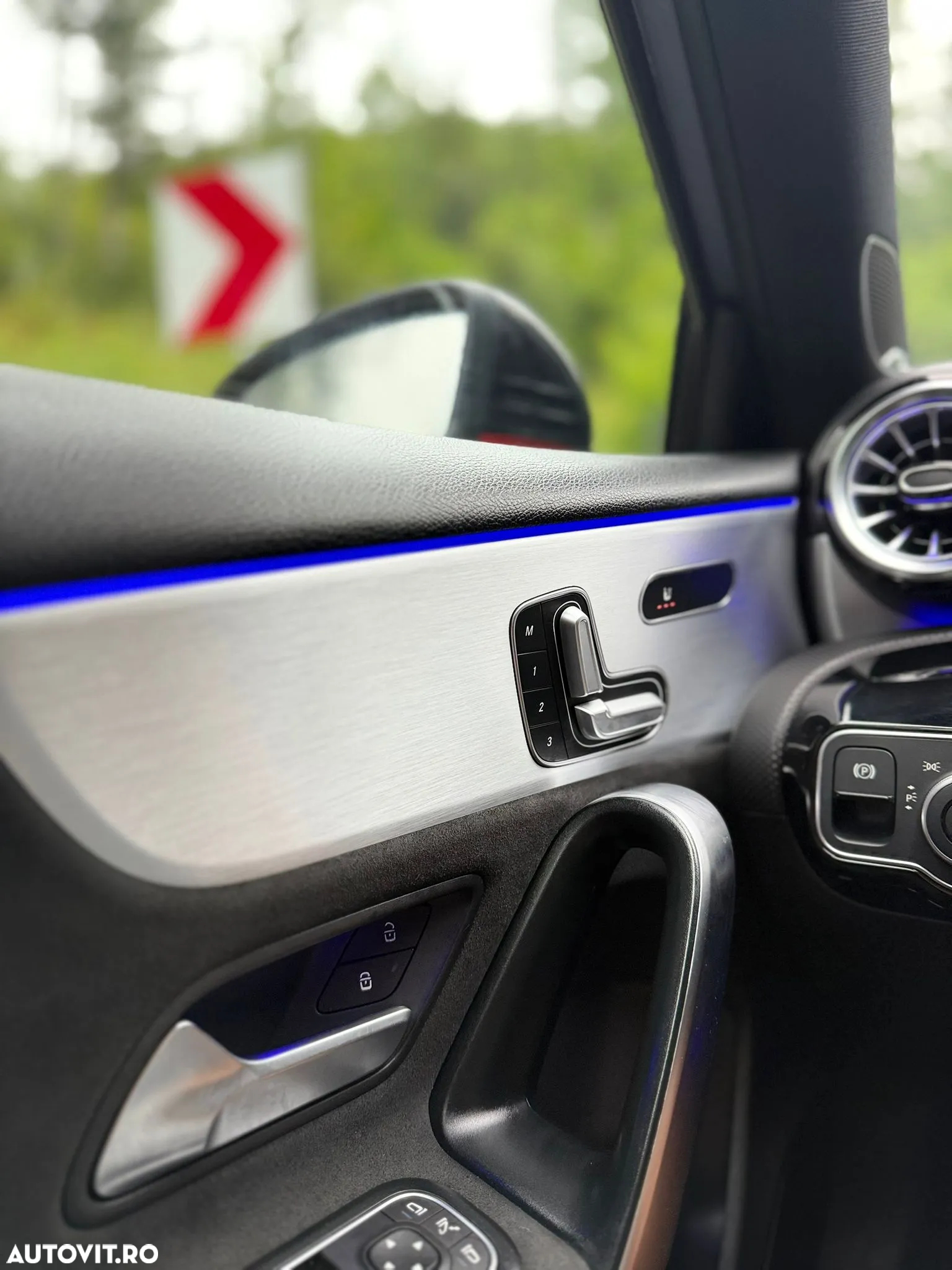 Mercedes-Benz A AMG 35 4Matic AMG Speedshift DCT 7G - 24