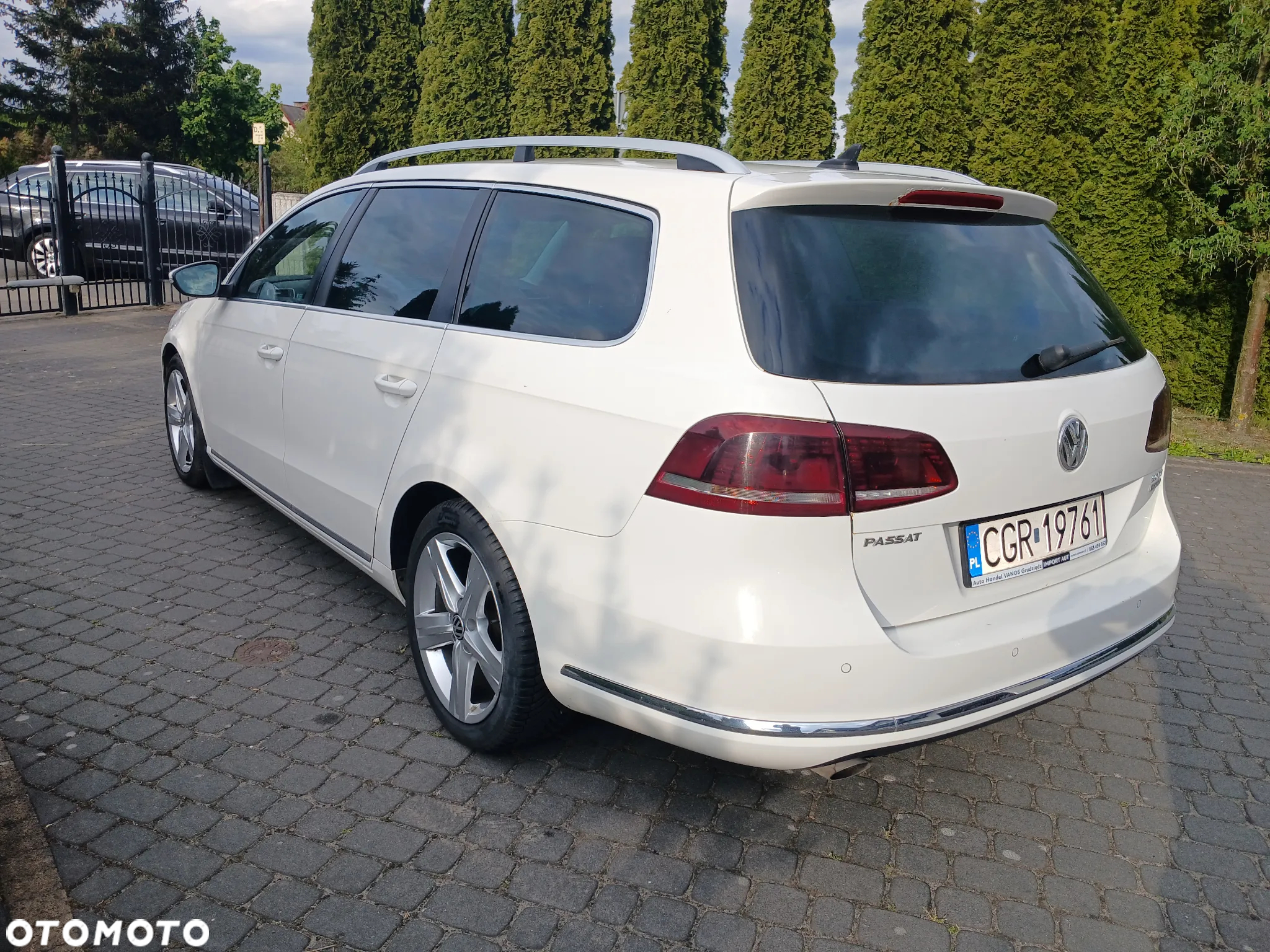 Volkswagen Passat Variant 2.0 TDI DSG BlueMotion Technology Highline - 13