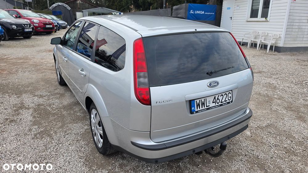 Ford Focus 1.6 Ghia - 4