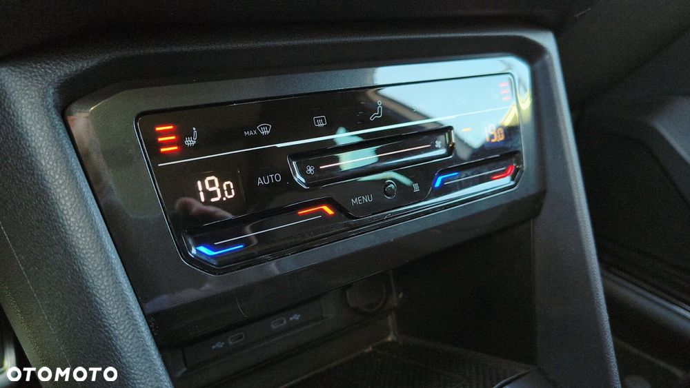 Volkswagen Tiguan - 29