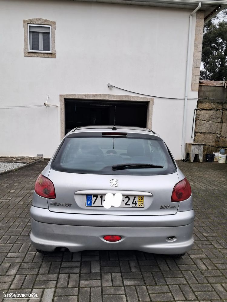 Peugeot 206 1.4 HDi ACP - 4